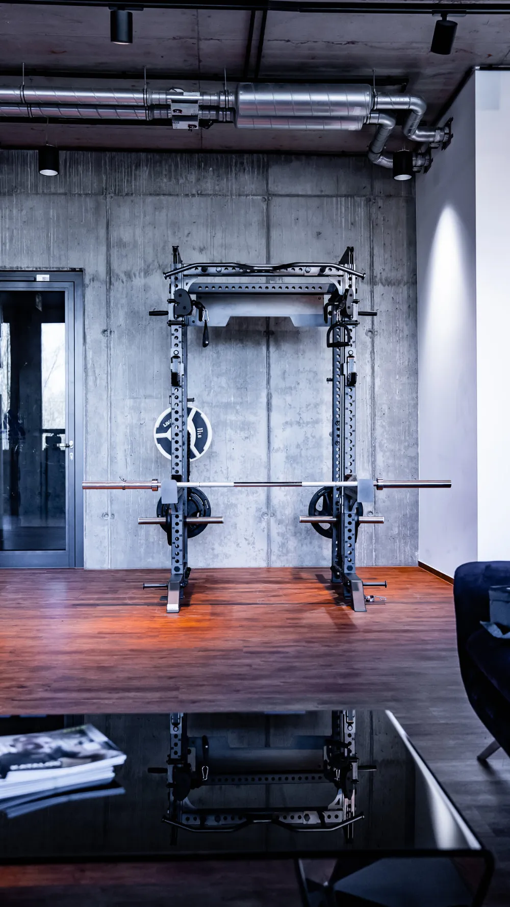 Innenansicht eines QFit Boutique Studios im Wohnviertel